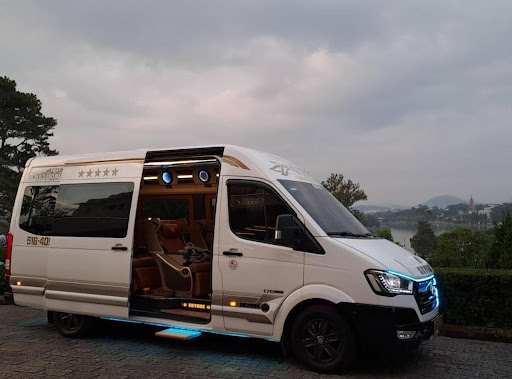 Thuê xe Limousine 9 chỗ đi Vũng Tàu: 3 lựa chọn hàng đầu và kinh nghiệm thuê xe